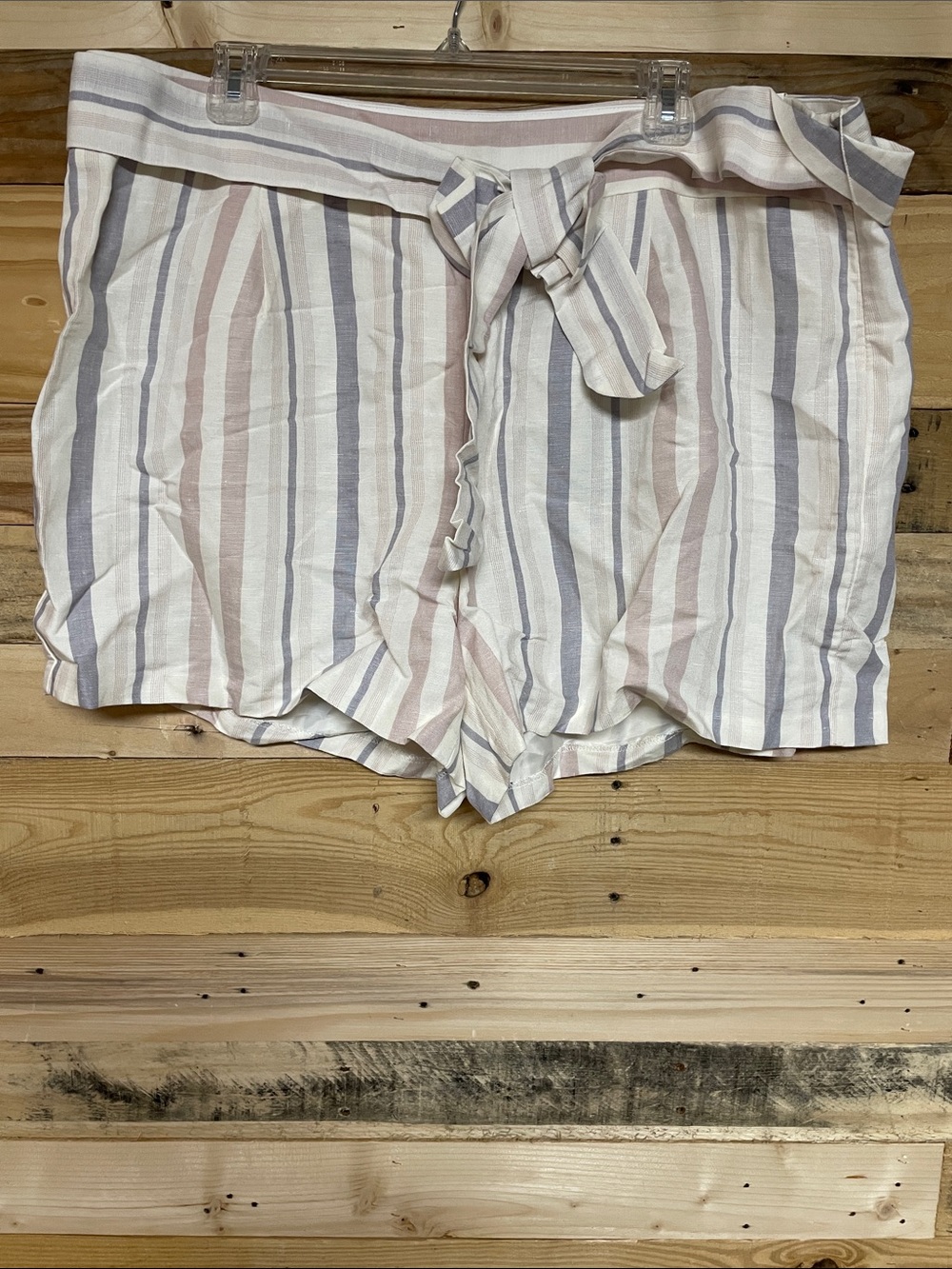 Express size 18 high rise midi white with multicolor stripes and tie 3” shorts